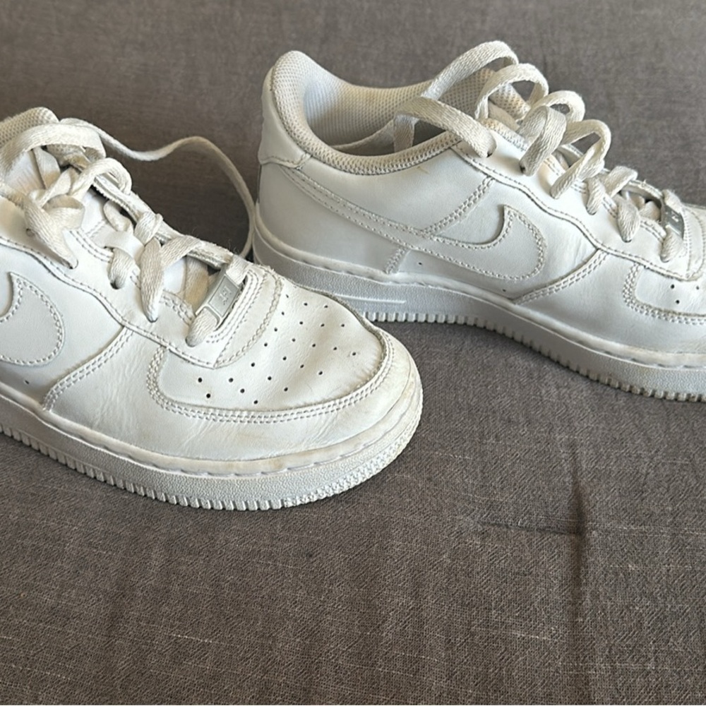 Nike. Air force 1. 5Y. 23.5cm